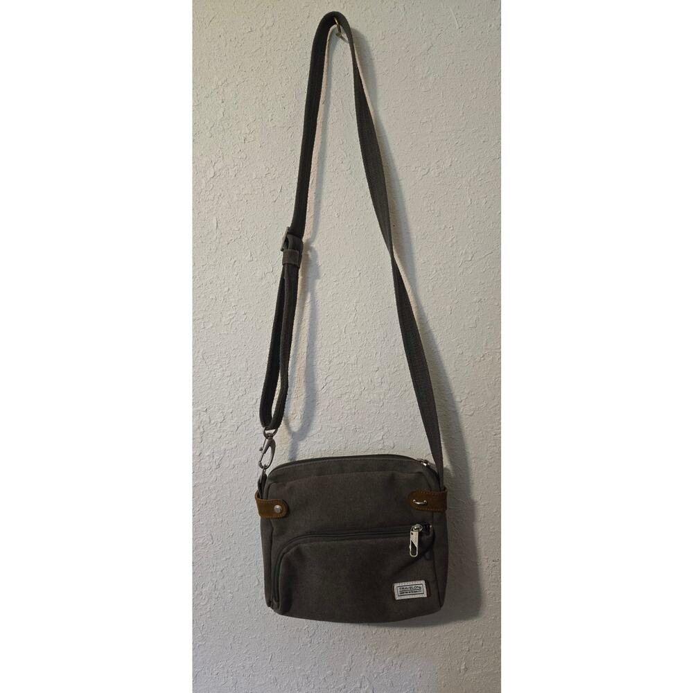 Travelon Anti-Theft Heritage Crossbody Bag in gray.